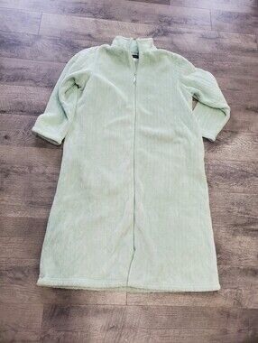 Green Fleece Zip Up Robe